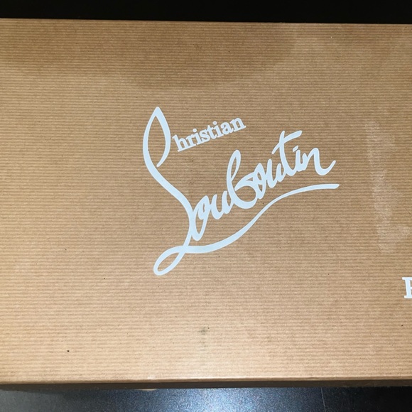 Christian Louboutin Daisy Spikes Loafers
Sz 37 US 7 - Picture 4 of 12